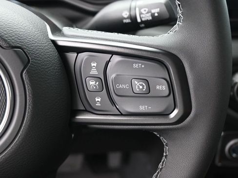 New 2026 Jeep Gladiator Sport AWD/4WD image 2