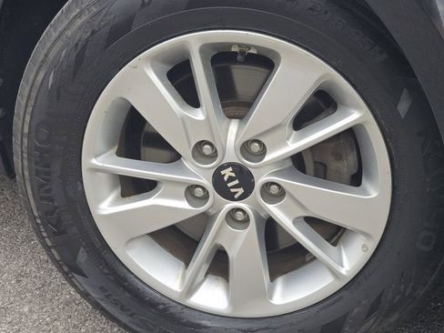 Used 2018 Kia Optima LX FWD image 7