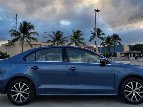 Used 2018 Volkswagen Jetta SE image 5