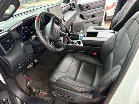 Used 2024 Toyota Sequoia TRD Pro AWD/4WD image 5