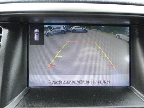Used 2020 Nissan Pathfinder SV w/ Rock Creek Edition AWD/4WD image 9