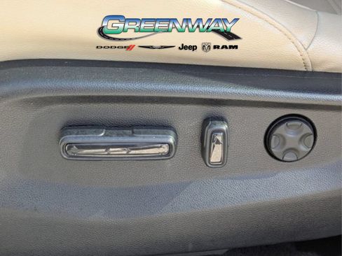 Used 2019 Honda CR-V Touring image 27