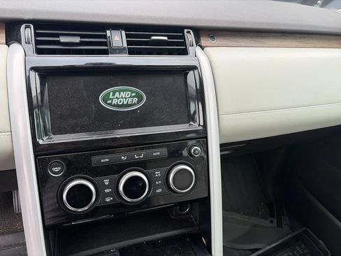 Used 2018 Land Rover Discovery HSE Luxury AWD/4WD image 17