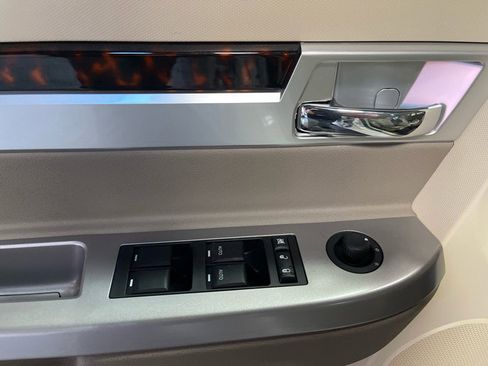 Used 2008 Chrysler Sebring Limited image 24