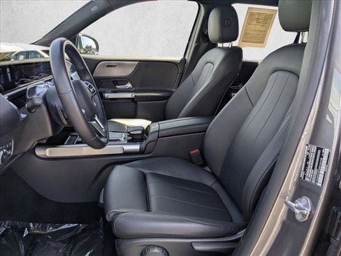 Used 2022 Mercedes-Benz GLB 250 image 15