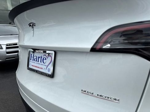 Used 2024 Tesla Model Y Performance AWD/4WD image 9