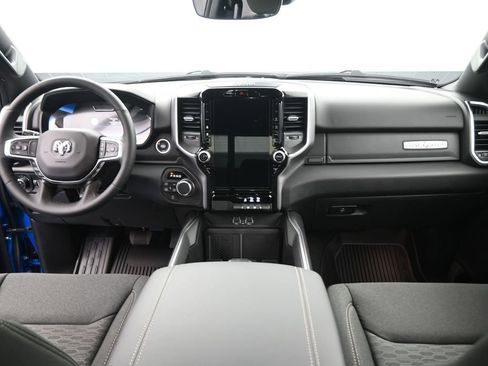 New 2026 RAM 1500 4x4 Crew Cab image 24