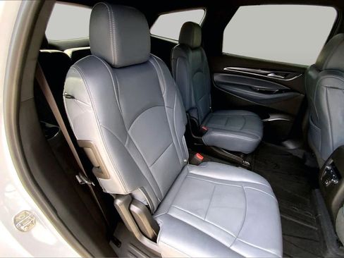Used 2022 Buick Enclave Essence w/ Sport Touring Edition FWD image 19
