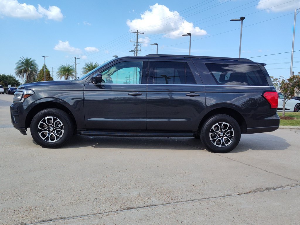 Used 2022 Ford Expedition Max XLT RWD image 4