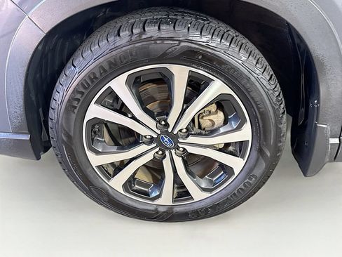 Used 2020 Subaru Forester Premium AWD/4WD image 41