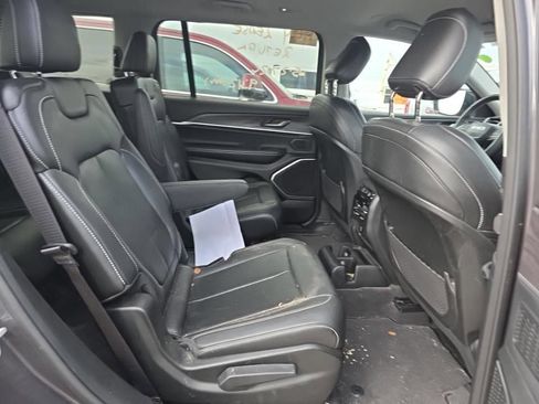 Used 2022 Jeep Grand Cherokee L Limited RWD image 13