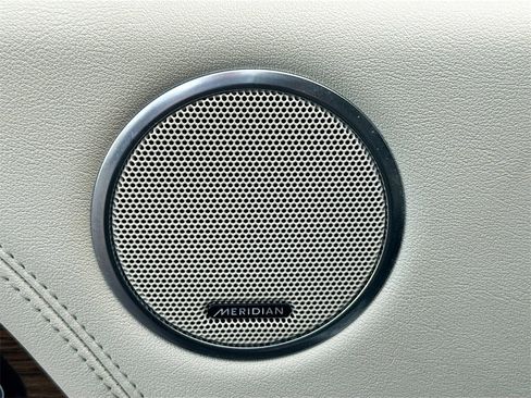 Used 2019 Land Rover Range Rover HSE image 20