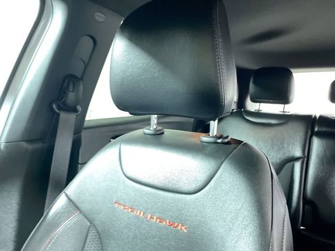 Used 2023 Jeep Compass Trailhawk image 31