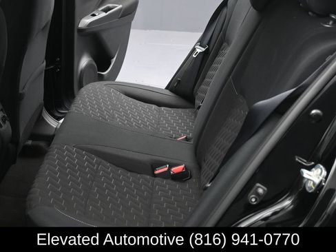 Used 2023 Nissan Kicks SV FWD image 18