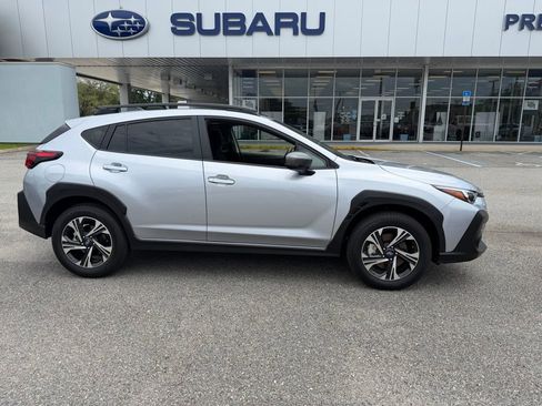 Used 2025 Subaru Crosstrek 2.0i Premium AWD/4WD image 2