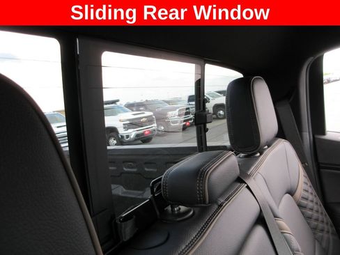 Used 2024 GMC Canyon Denali AWD/4WD image 27