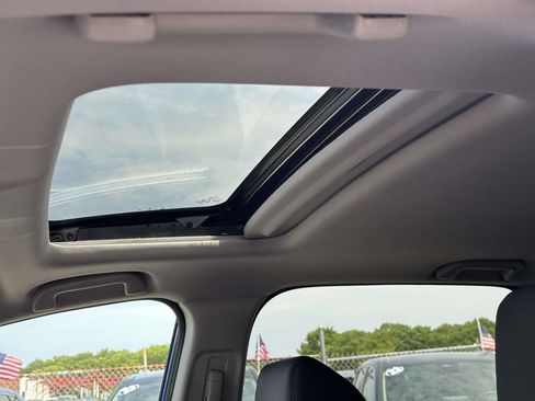 Certified 2022 Honda CR-V Touring image 18