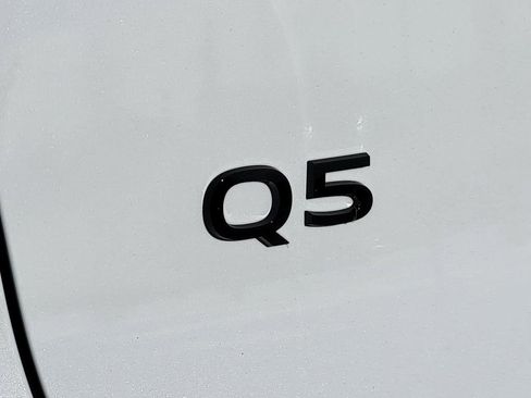 New 2025 Audi Q5 Premium image 11
