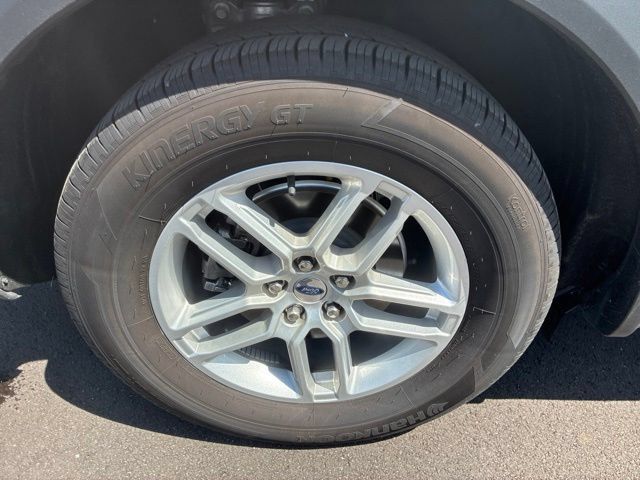 Used 2025 Ford Explorer Active w/ Active Comfort Package RWD image 12