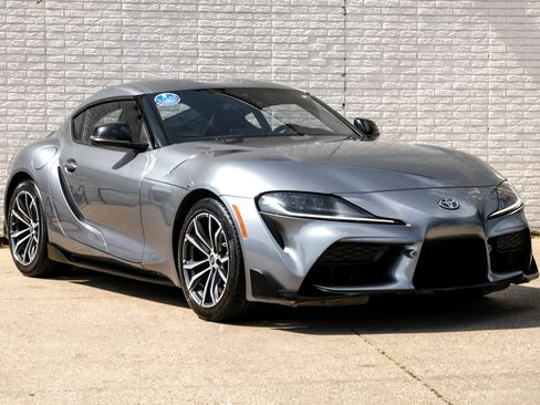 Used 2021 Toyota Supra RWD image 5