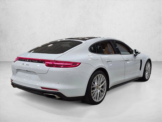Used 2020 Porsche Panamera RWD image 5
