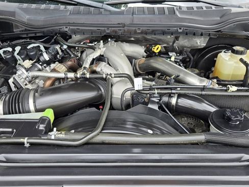 Used 2021 Ford F250 Lariat w/ Lariat Ultimate Package image 28