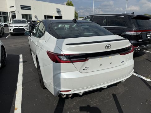 Used 2026 Toyota Camry XSE AWD/4WD image 3