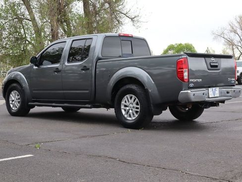 Used 2017 Nissan Frontier SV w/ SV Value Truck Package AWD/4WD image 7