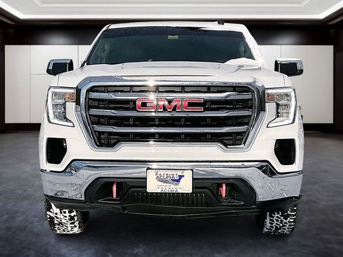 Used 2021 GMC Sierra 1500 SLE w/ X31 Off-Road Package image 3