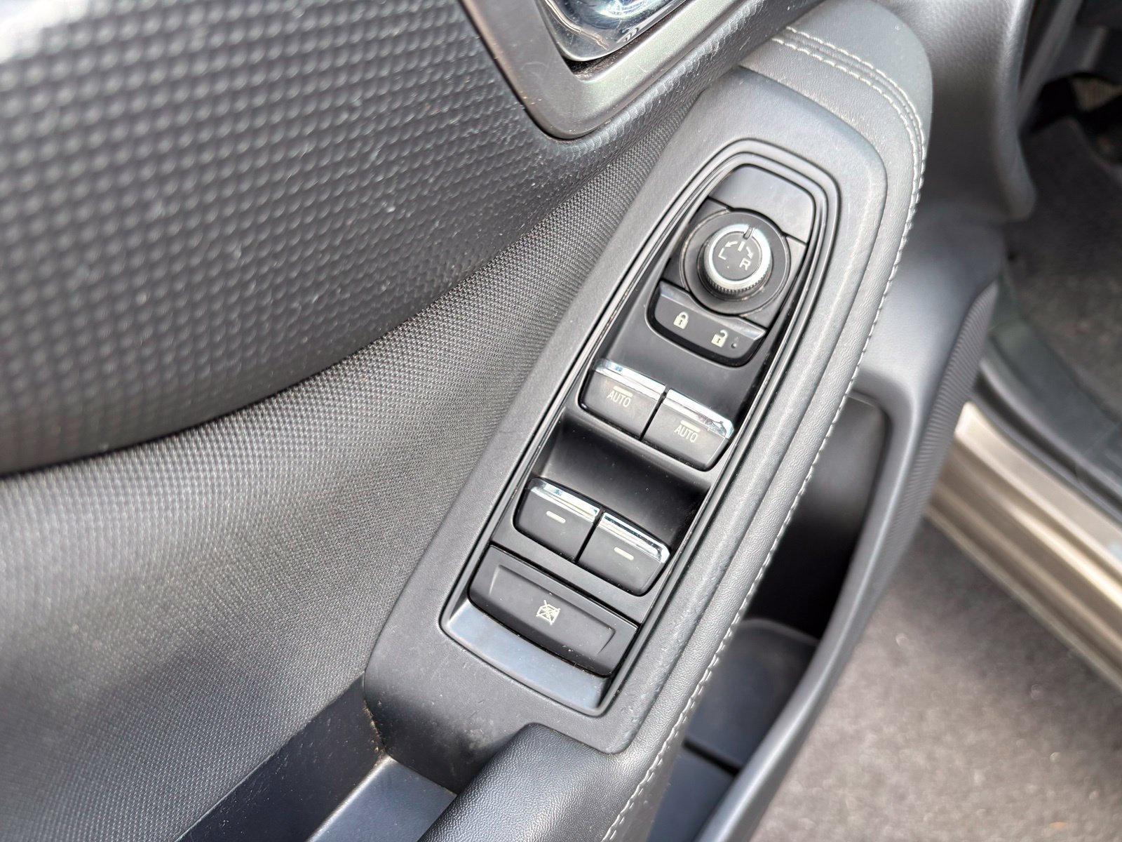 Used 2019 Subaru Forester Premium AWD/4WD image 26