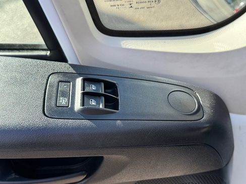 Used 2021 RAM ProMaster 1500 image 22