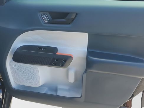 Used 2022 Ford Maverick XLT image 41