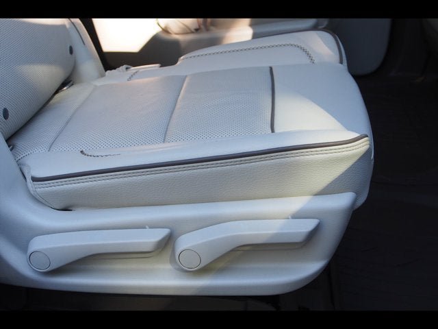 Used 2021 GMC Yukon Denali w/ Denali Ultimate Package AWD/4WD image 14
