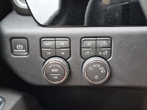 New 2026 Chevrolet Silverado 1500 LT AWD/4WD image 15