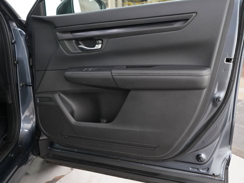 Used 2025 Honda CR-V EX image 9