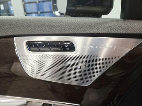 Used 2016 Volvo XC90 T6 Momentum w/ Momentum Plus Package image 32
