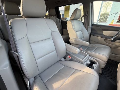 Used 2016 Honda Odyssey EX-L image 28