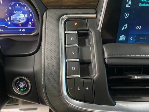 Used 2024 Chevrolet Tahoe Premier w/ Premium Package image 25