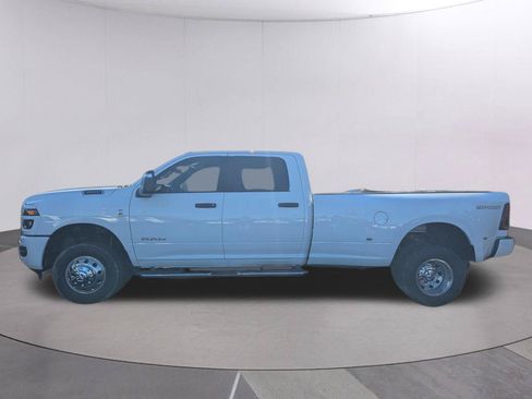 New 2026 RAM 3500 Big Horn AWD/4WD image 2