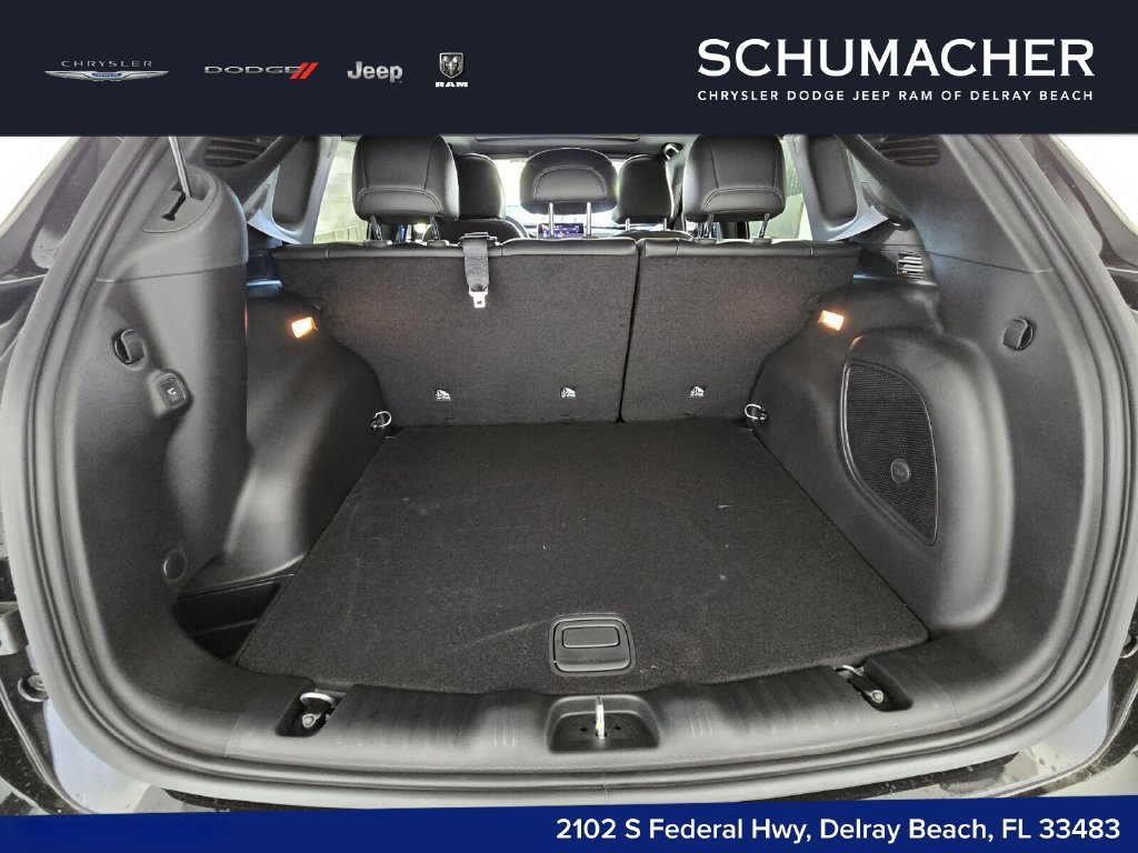 New 2026 Jeep Compass Latitude w/ Sun and Sound Group AWD/4WD image 14