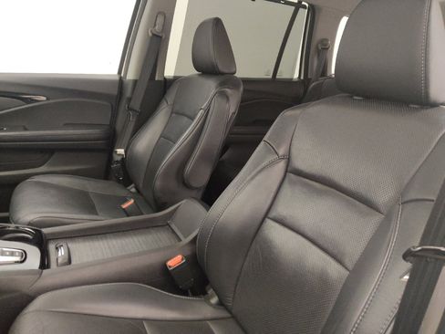 Used 2018 Honda Pilot Elite image 17