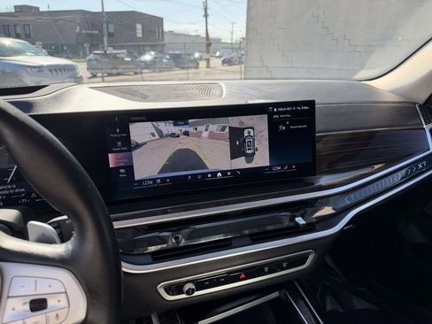 Used 2026 BMW X7 xDrive40i image 27