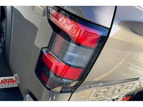 Used 2023 Nissan Frontier PRO-4X w/ Pro-4X Premium Package image 31