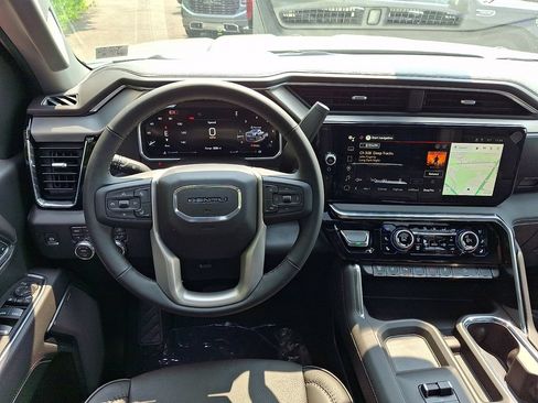 New 2026 GMC Sierra 2500 Denali w/ Denali Reserve Package AWD/4WD image 8