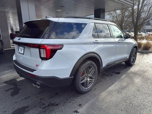 New 2026 Ford Explorer ST AWD/4WD image 4