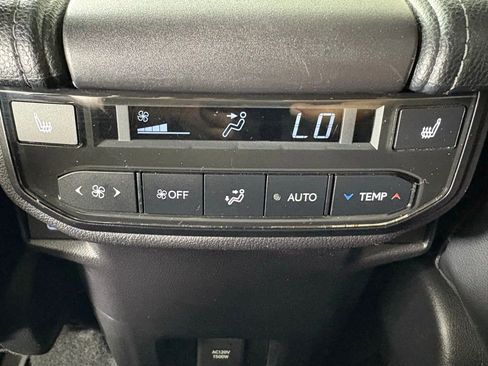 Used 2024 Toyota Grand Highlander AWD Hybrid image 45