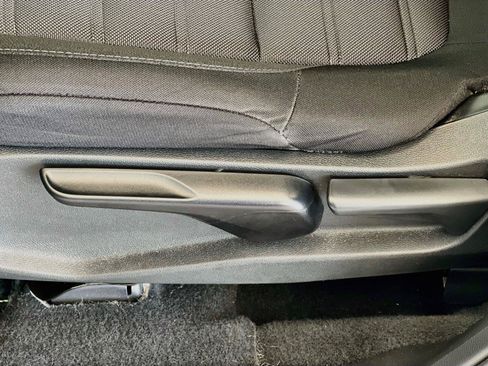 Used 2018 Honda CR-V LX image 20