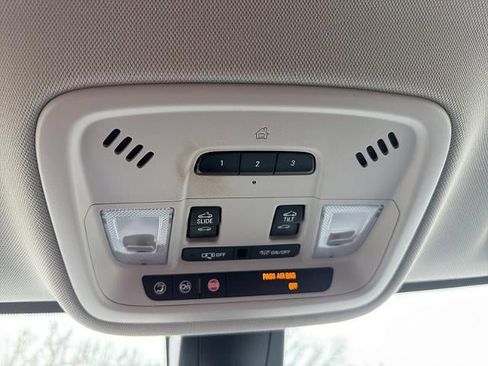 Used 2020 Chevrolet Traverse Premier w/ Redline Edition image 35