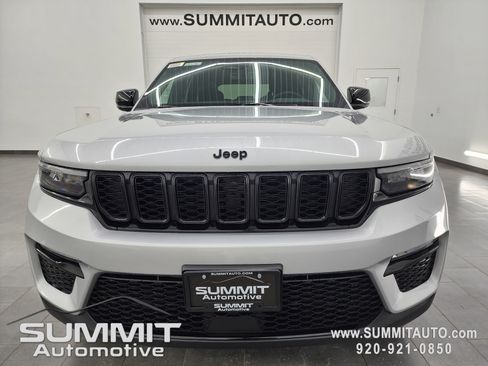 New 2025 Jeep Grand Cherokee Limited image 21