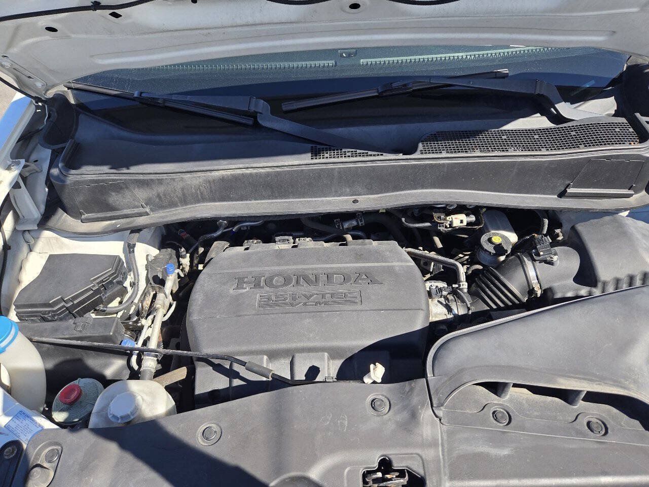 Used 2015 Honda Pilot Touring image 30